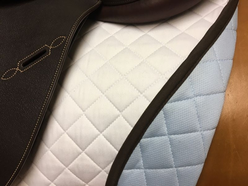 FREE Arc de Triomphe All Purpose Saddle Pad - Image 3