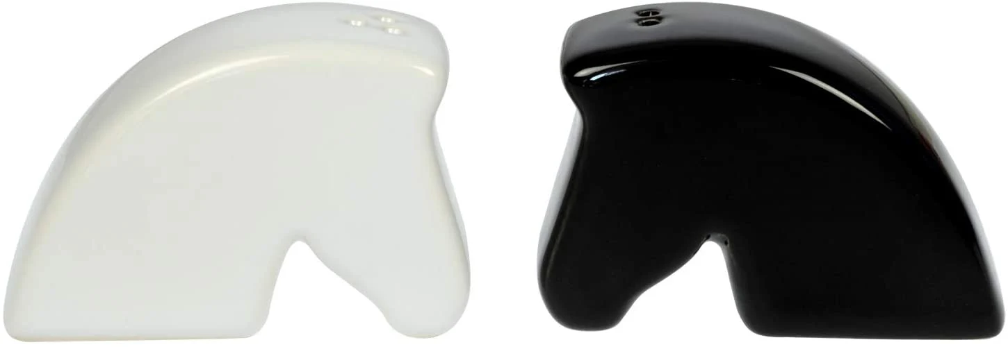 Kelley Salt and Pepper Shakers - Horse Heads
