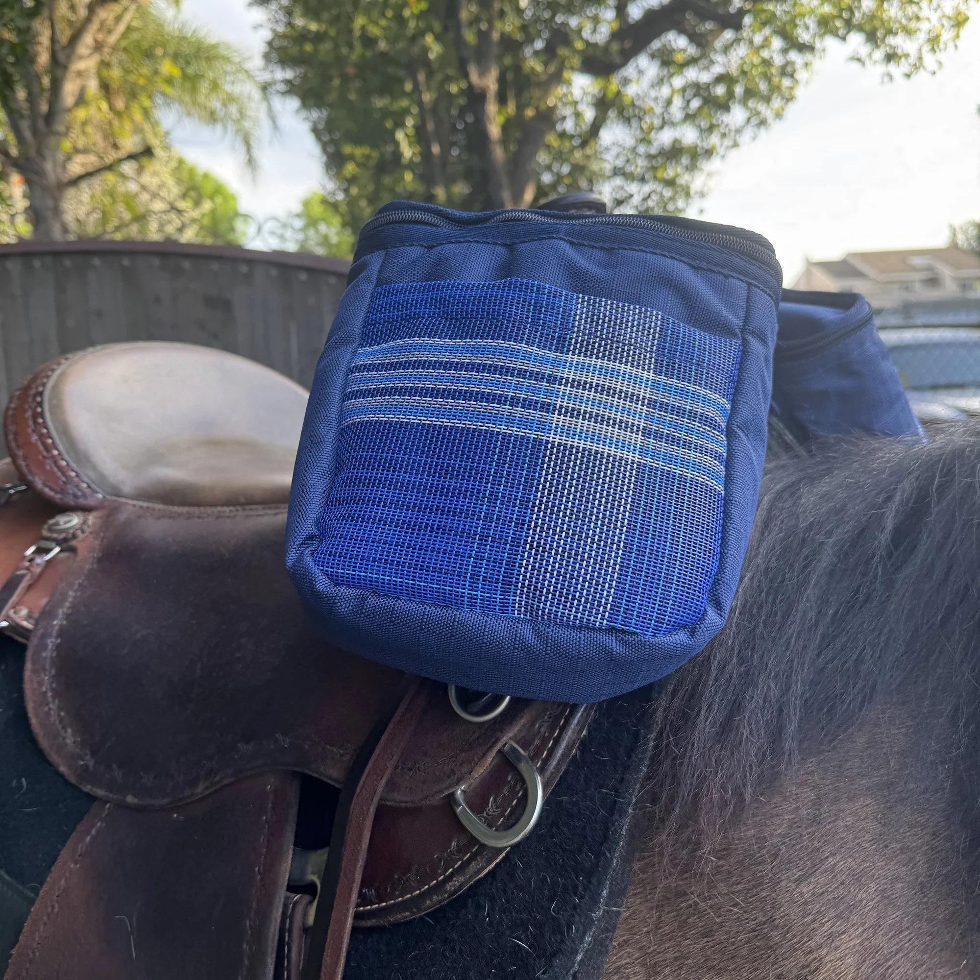 Kensington Insulated Western Horn Bag - Image 15
