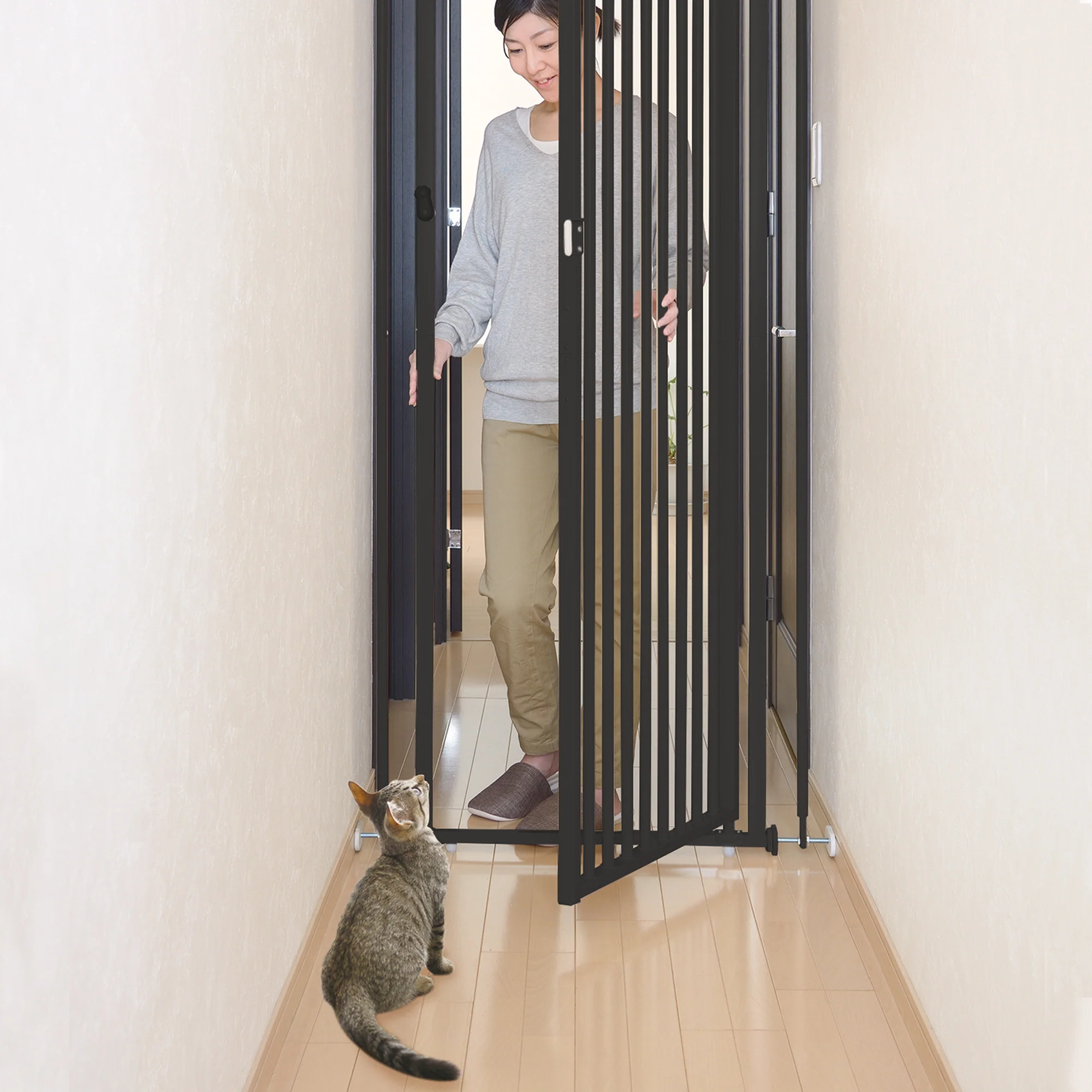 Richell Cat Safety Gate - Image 10