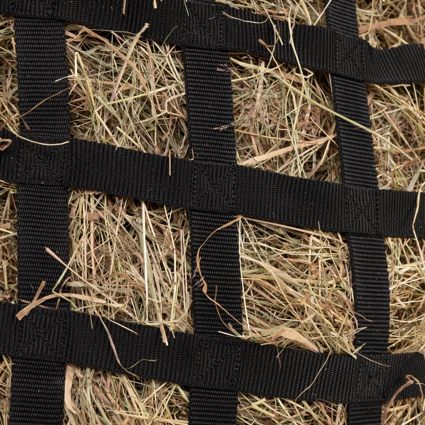 Shires FreeGraze Deluxe Web Front Hay Bag - Image 3